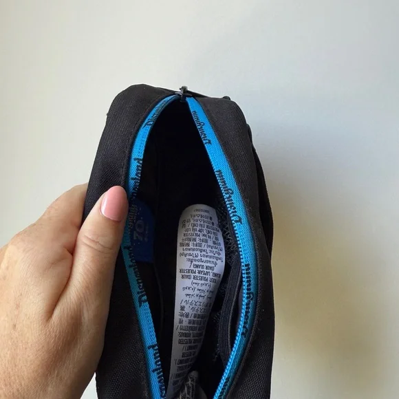 Disneyland 70th limited edition Fanny pack - Picture 3 of 4